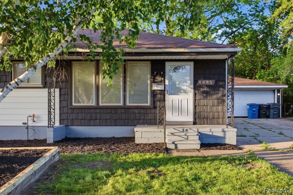 4685 Julius Boulevard, Westland, MI 48186 — front exterior