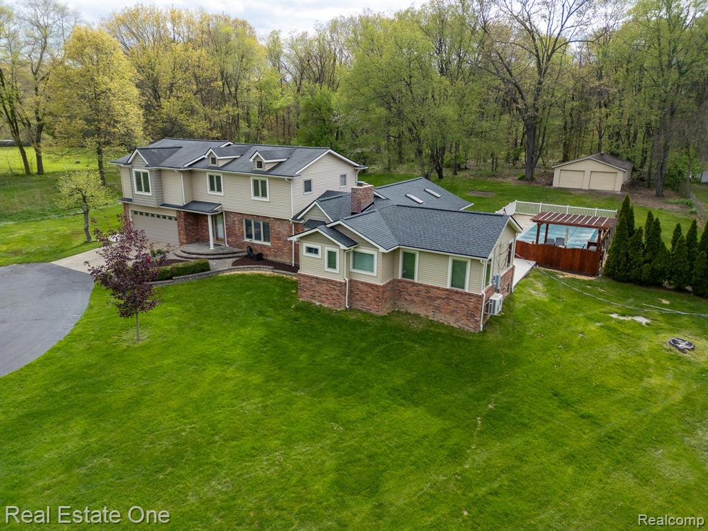 9243 Sherwood Drive, Davisburg, MI 48350 — Photo 58