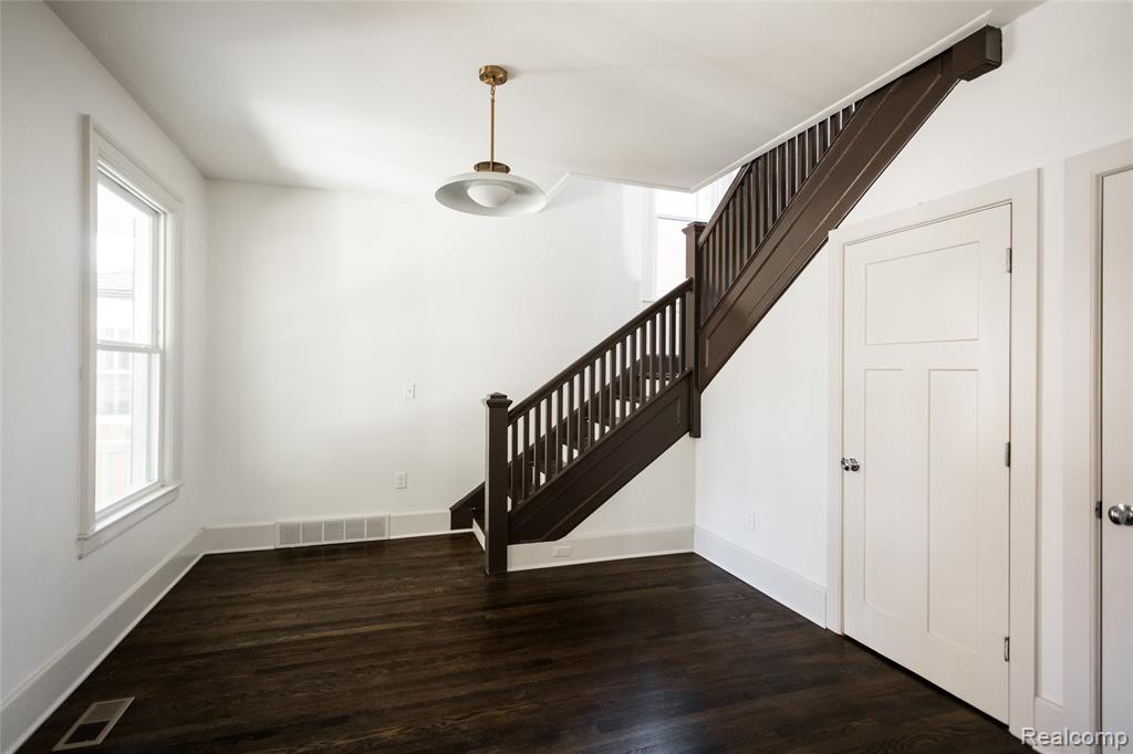 4157 Burns Street, Detroit, MI 48214 — Photo 2