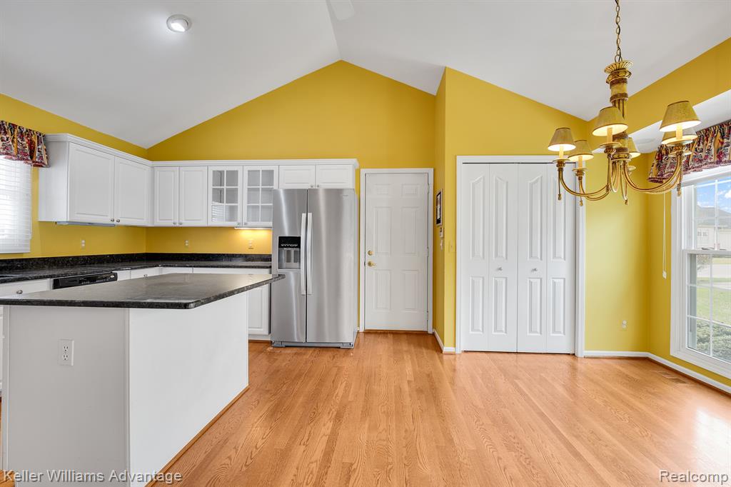 39438 VILLAGE RUN Drive, Northville, MI 48168 — Photo 13