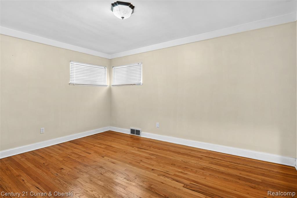 7428 Kingsbury, Dearborn Heights, MI 48127 — Photo 16