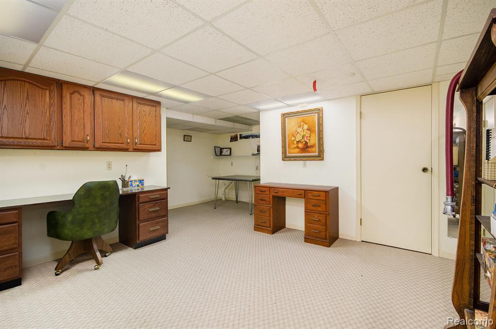 43053 W Kirkwood Drive, 30, Clinton Twp, MI 48038 — Photo 24