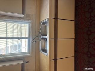 7204 Hudson Avenue, Warren, MI 48091 — Photo 10