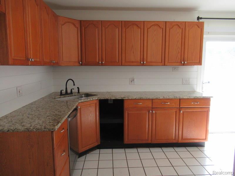 10 3rd Street, Mount Clemens, MI 48043 — Photo 15