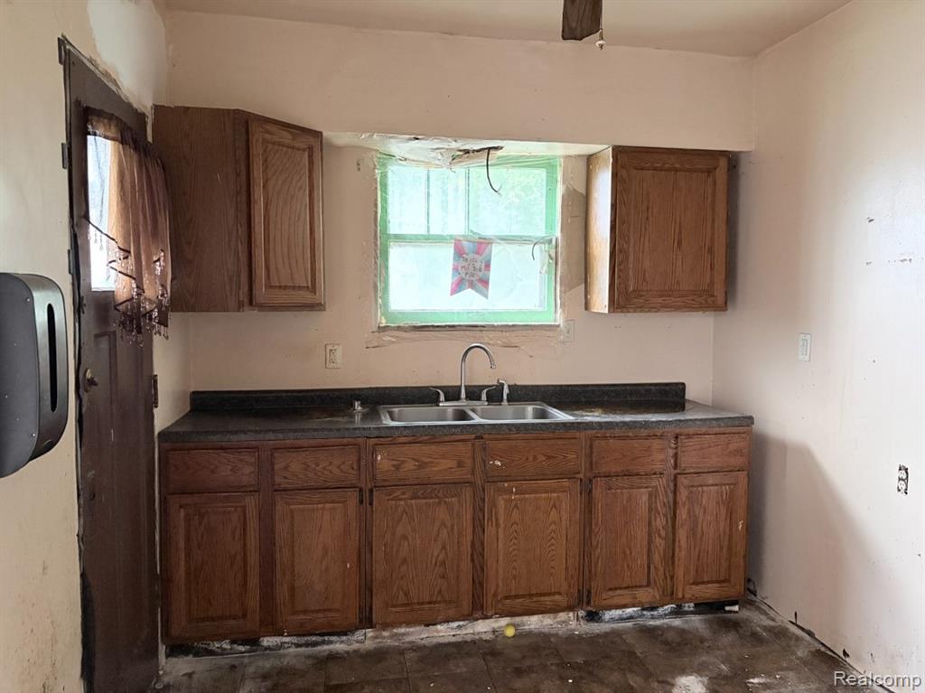 13586 Indiana Street, Detroit, MI 48238 — Photo 6