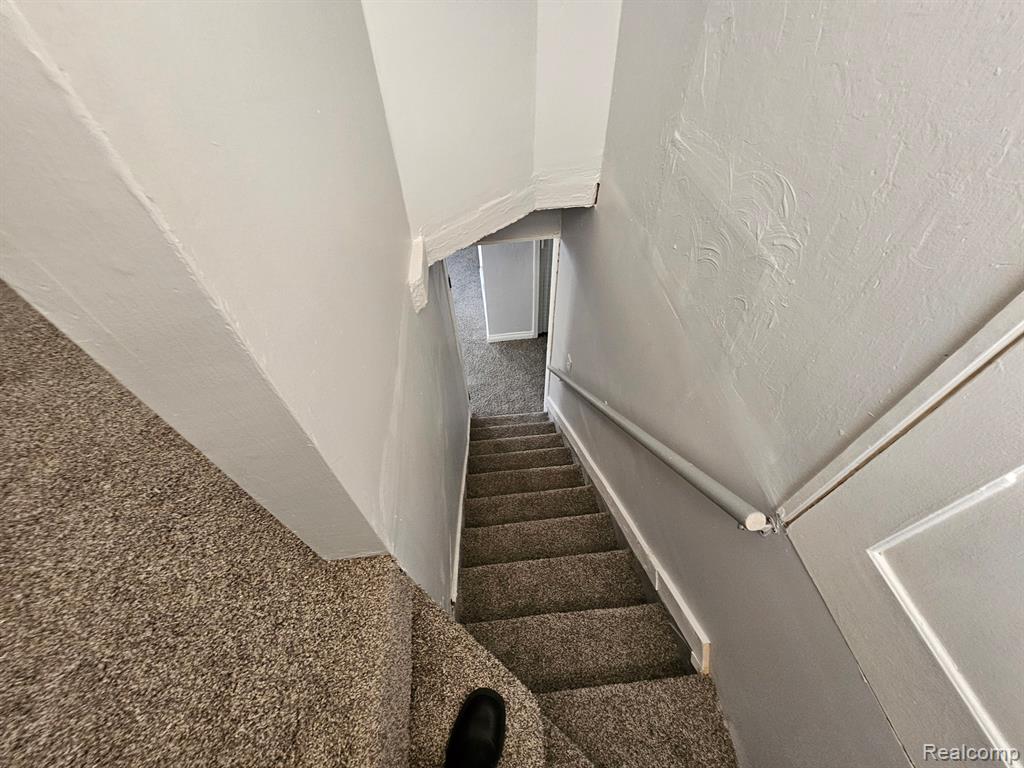 6828 MEADOW Avenue, Warren, MI 48091 — Photo 8