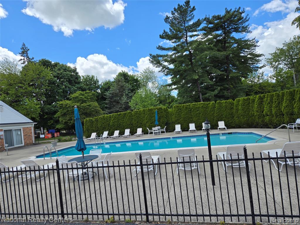 450 BILLINGSGATE, C, Bloomfield Hills, MI 48301 — Photo 27