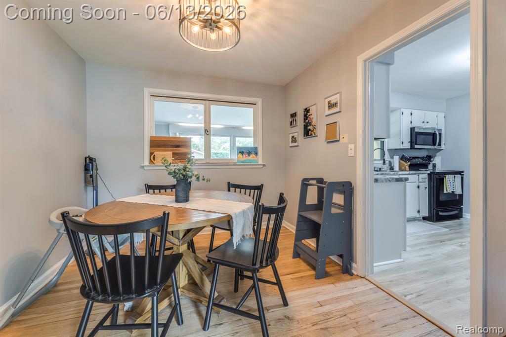 2435 Sharon Lane, Port Huron, MI 48060 — Photo 10