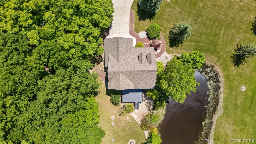9055 Hegel Road, Goodrich Vlg, MI — Photo 57
