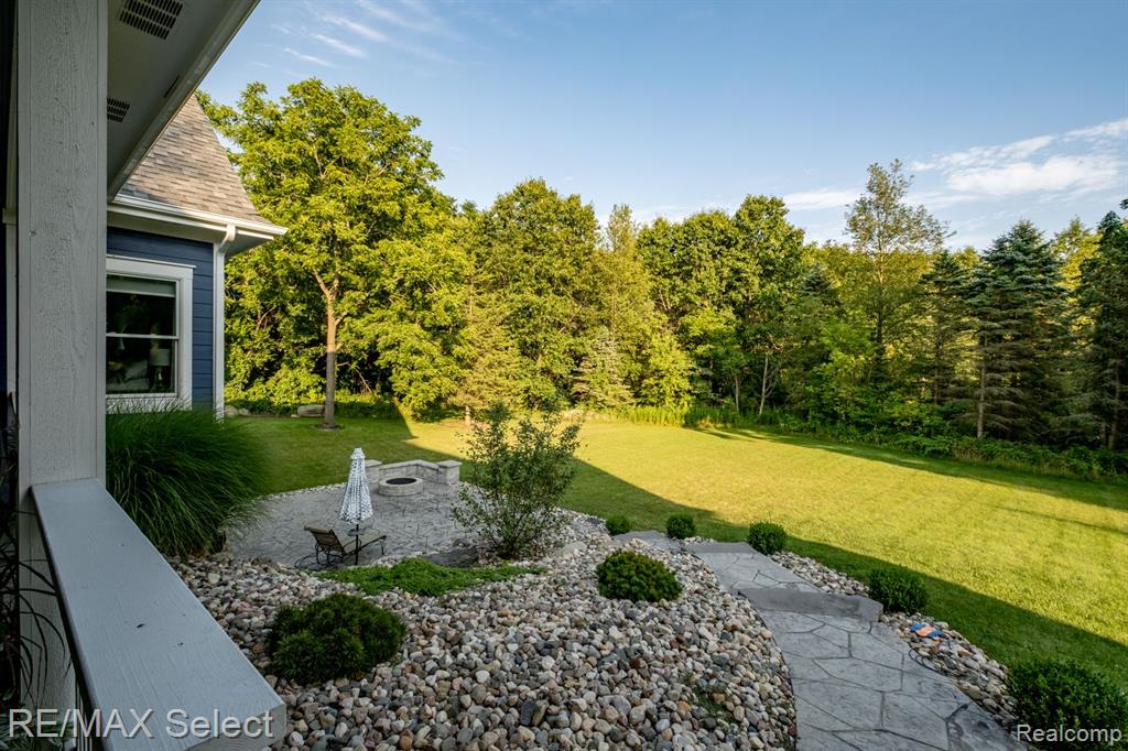 9388 MCMULLEN Circle, Fenton, MI 48430 — Photo 46