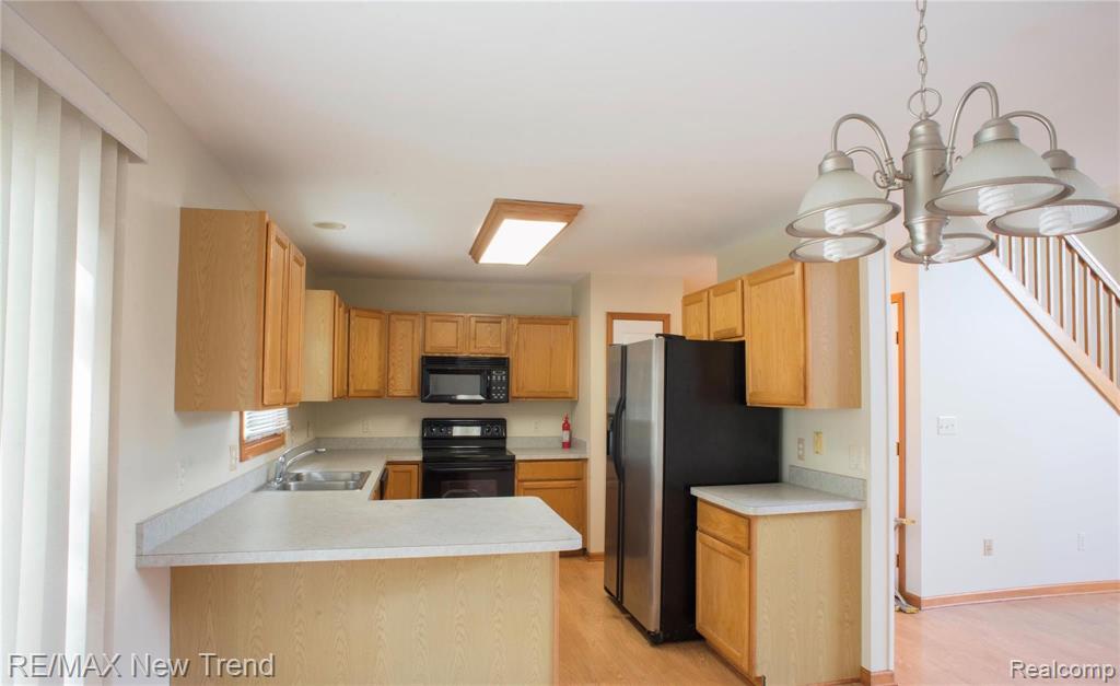 1337 MIDDLEWOOD Drive, Saline, MI 48176 — Photo 6