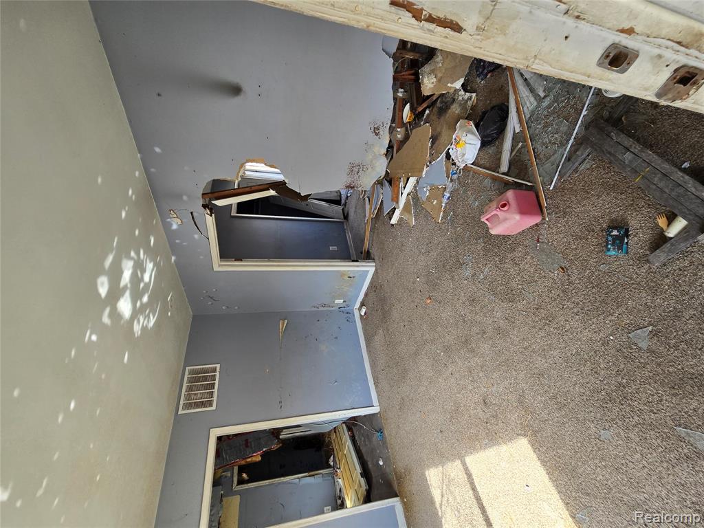 17325 Barlow Street, Detroit, MI 48205 — Photo 11