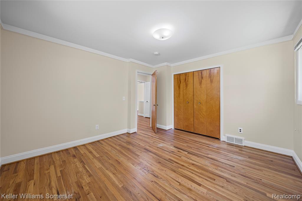 5292 ABINGTON Drive, Troy, MI 48085 — Photo 23