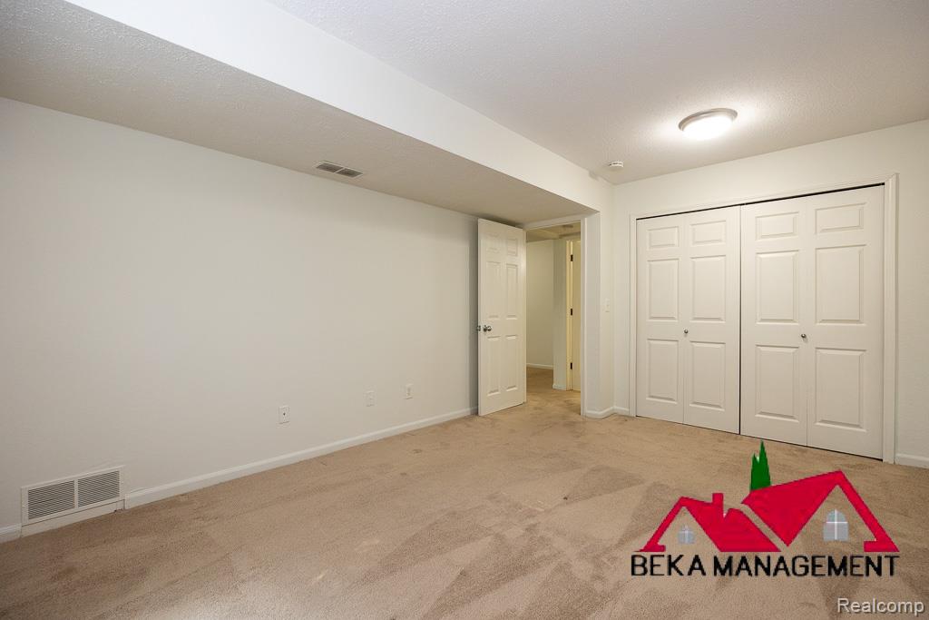 127 Fieldcrest Street, Ann Arbor, MI 48103 — Photo 16