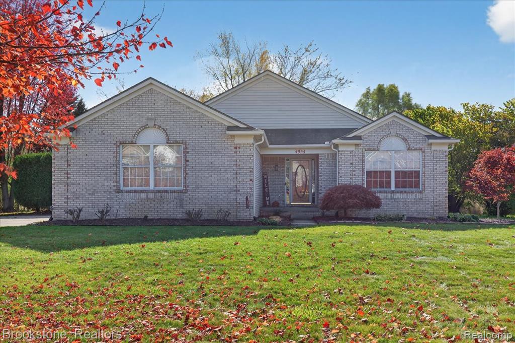 4954 Spring Meadow Dr, Clarkston, MI 48348 — front exterior