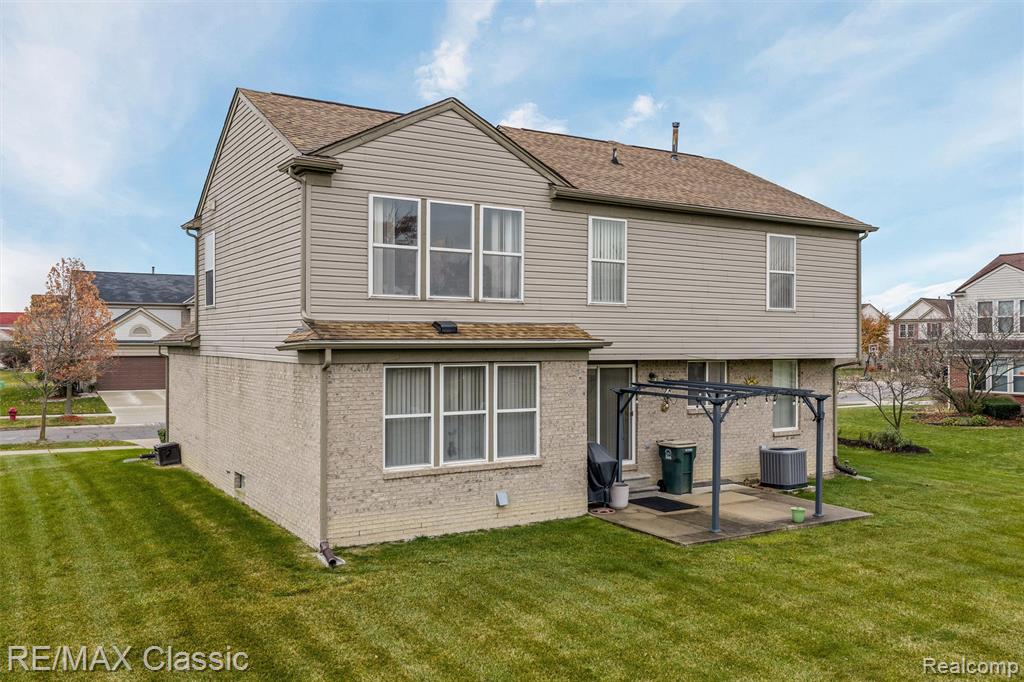 4692 Clover Road, Canton, MI 48188 — Photo 37