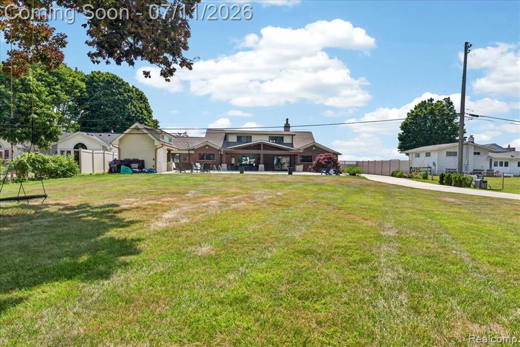 23750 E River Road, Grosse Ile, MI 48138 — Photo 33