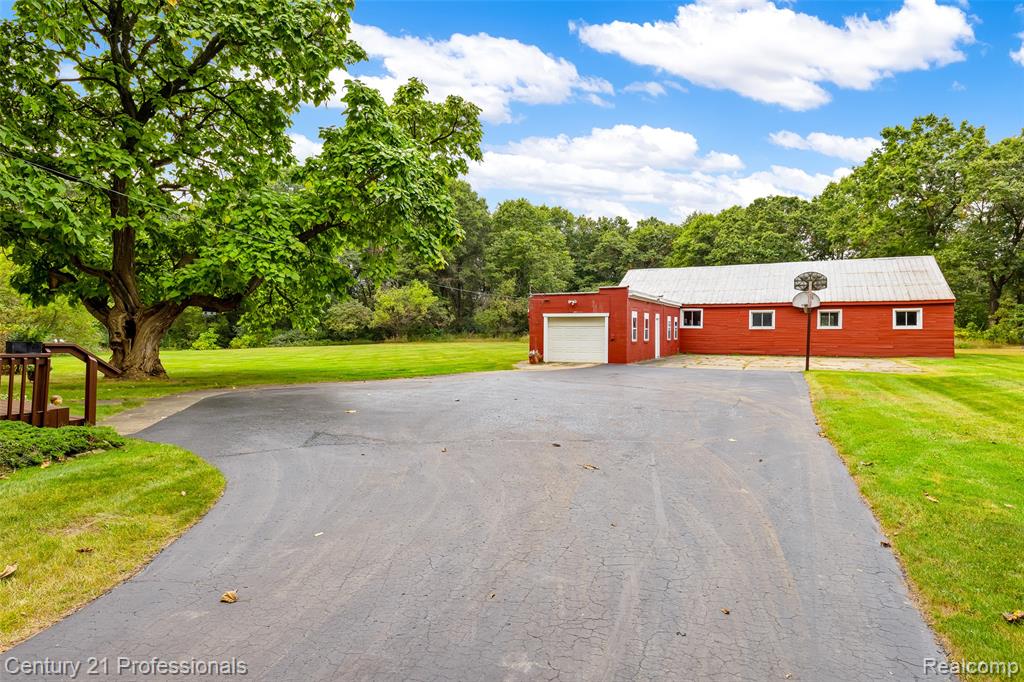 8051 Bridge Lake Road Road N, Clarkston, MI 48348 — Photo 24