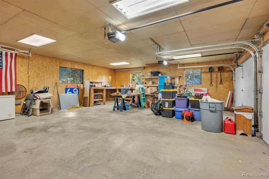 11056 N Irish Road, Otisville, MI 48463 — Photo 41