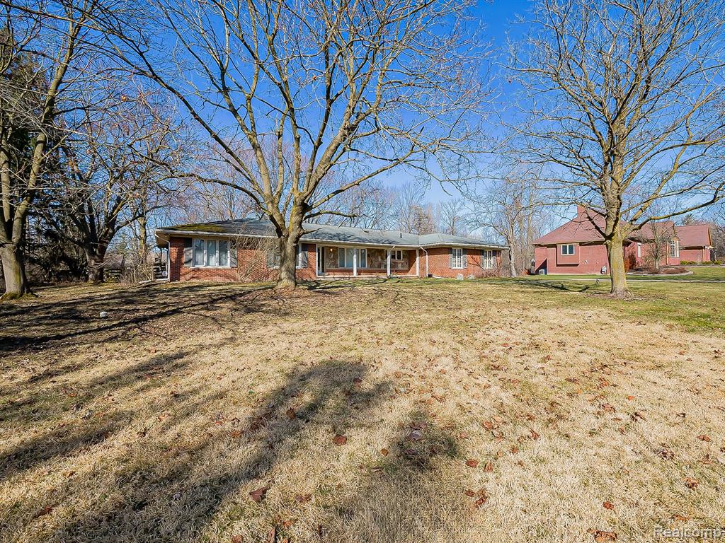 7380 Villamuer Road, West Bloomfield, MI — Photo 45