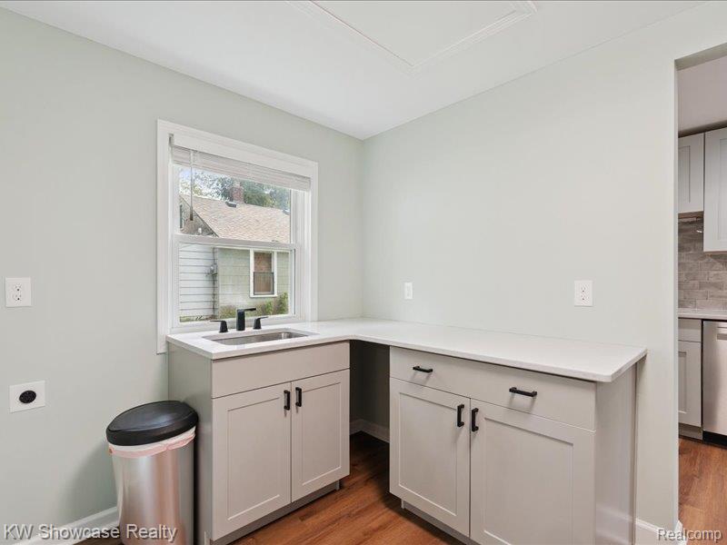 4581 Parker Drive, Howell, MI 48843 — Photo 19