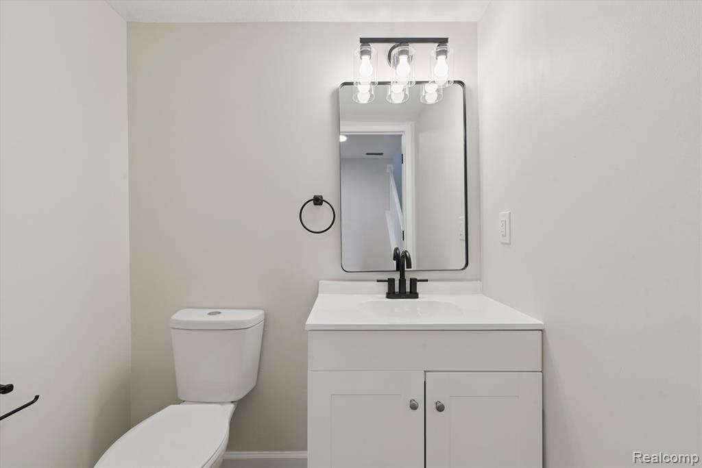 36550 Deerhurst S, Westland, MI — Photo 16