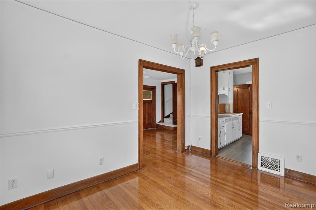 702 Leland Street, Flint, MI 48507 — Photo 13