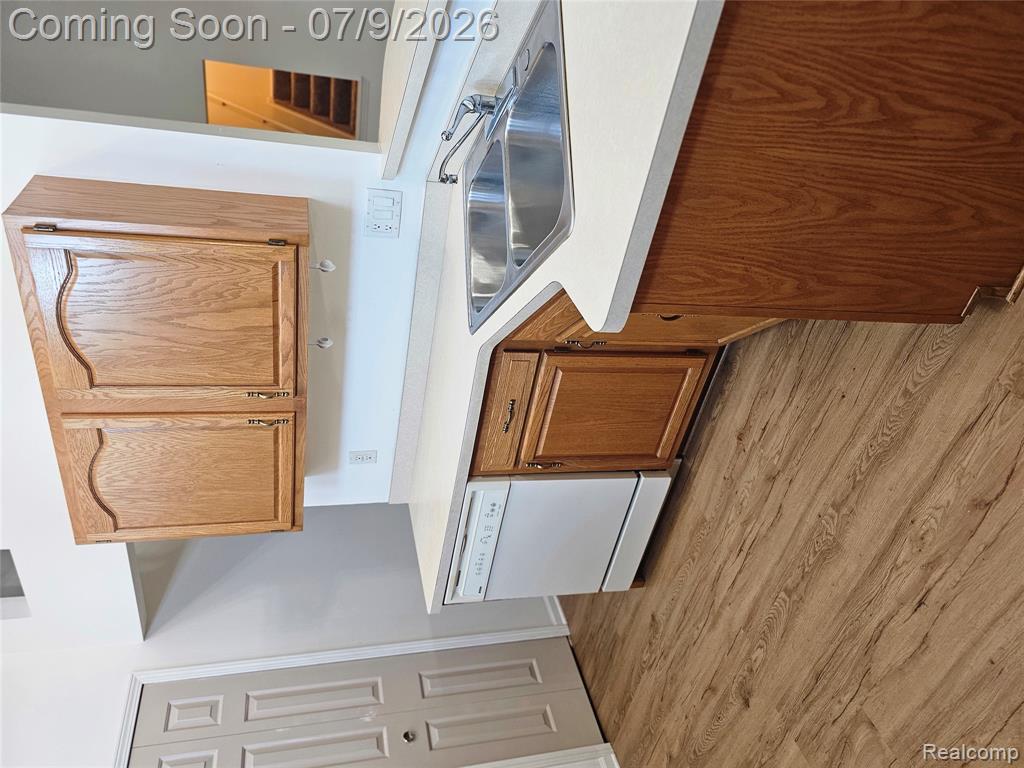 450 Lilly View Court Court, Howell, MI 48843 — Photo 8