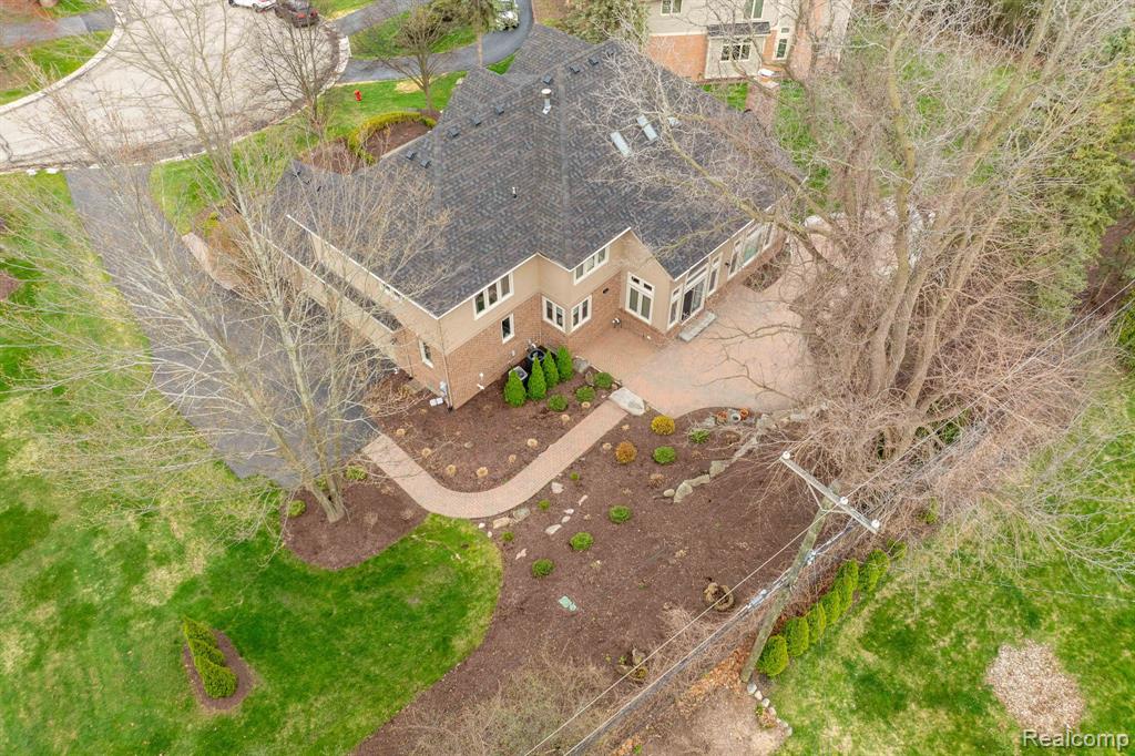 2562 Sequoia Court, Bloomfield, MI 48304 — Photo 48