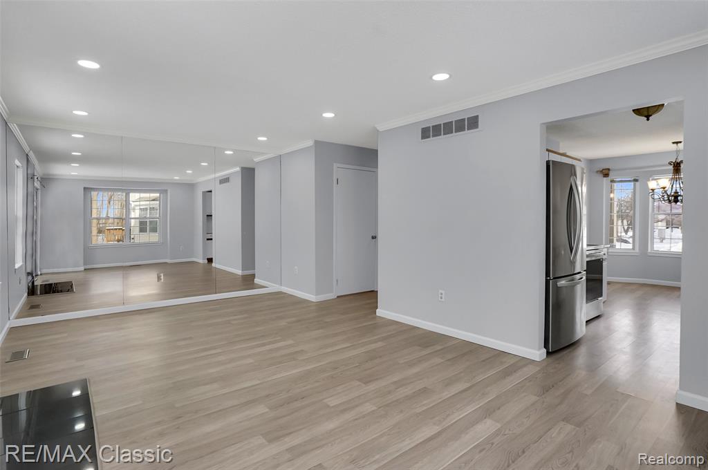 41498 Cornell Drive, Novi, MI — Photo 12