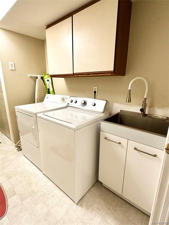 6536 Shetland Court, Utica, MI 48316 — Photo 12