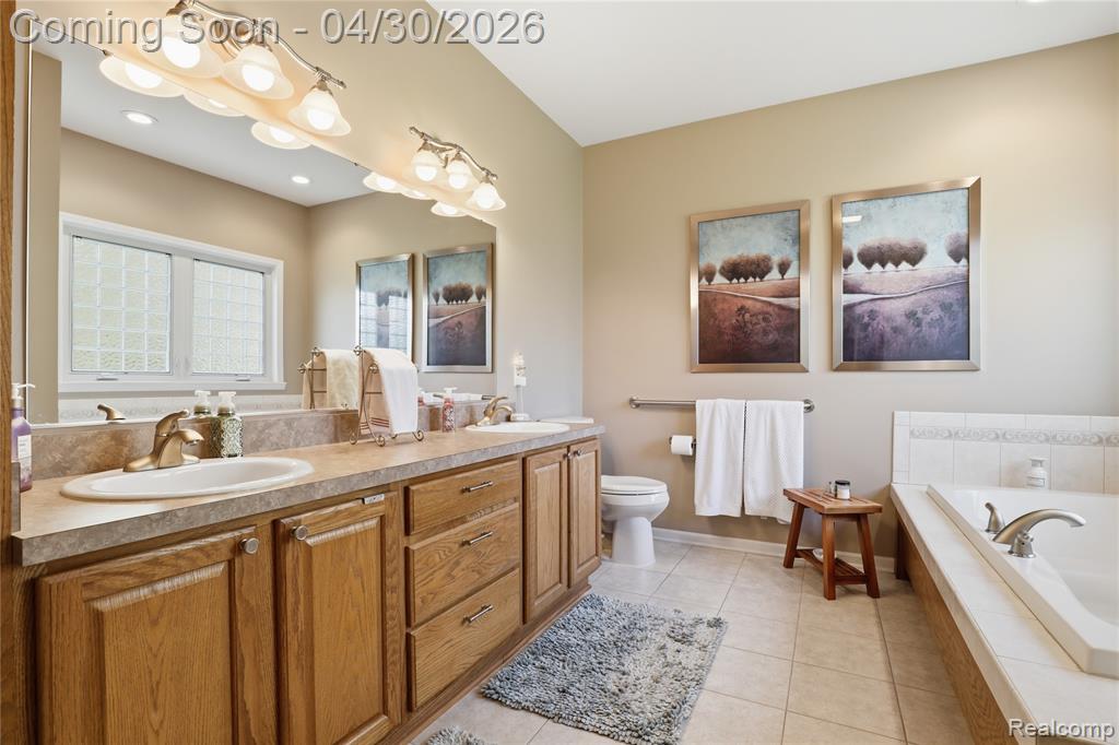 9031 Hidden Oaks Drive, Grand Blanc, MI 48439 — Photo 20
