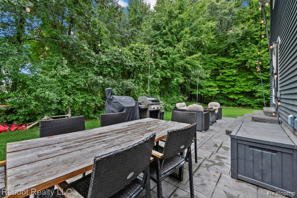 6555 Skylar Lane, Waterford, MI 48327 — Photo 32