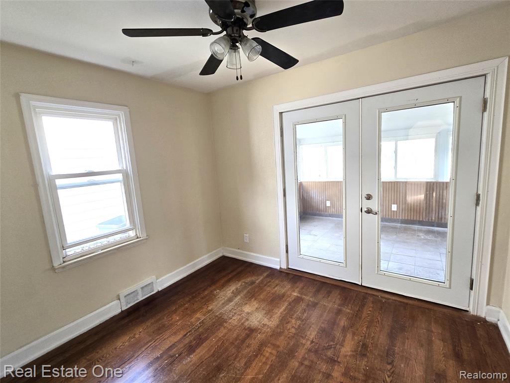 6400 Payne Avenue, Dearborn, MI 48126 — Photo 15