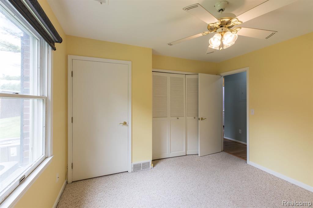 8629 MATHIAS Drive, 48, Grosse Ile, MI 48138 — Photo 19