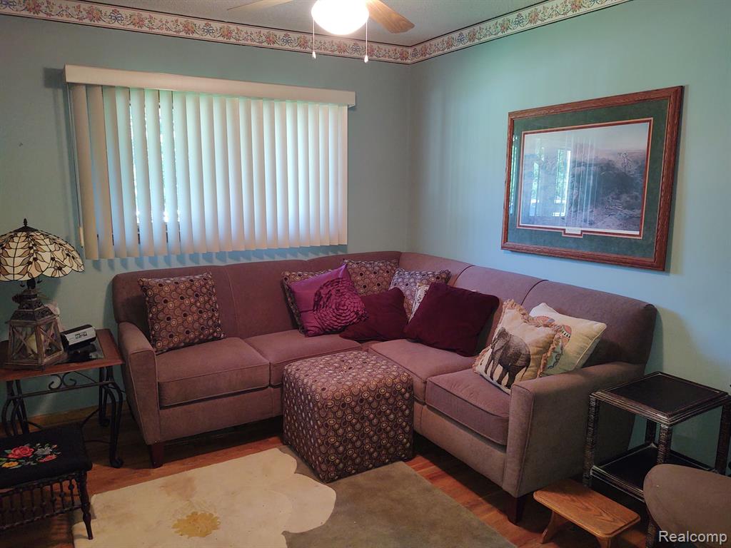 7460 FLICKINGER Drive, Shelby Twp, MI 48317 — Photo 23