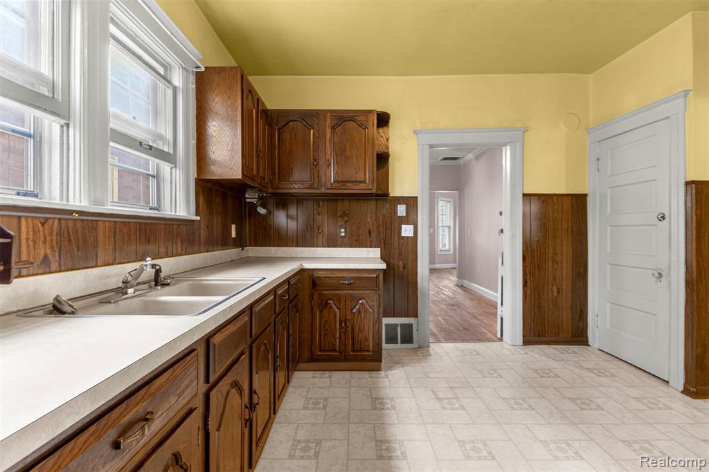 8390 Navy Street, Detroit, MI 48209 — Photo 13