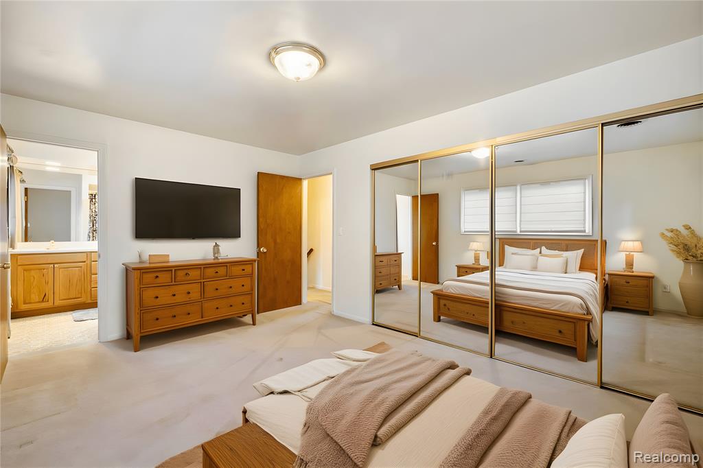 821 Castlebar Drive, Rochester Hills, MI 48309 — Photo 9
