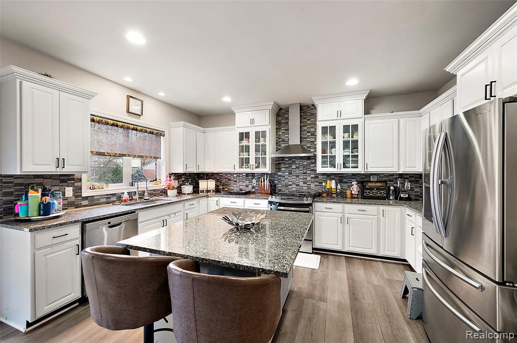4095 Rockingham Drive, Troy, MI 48085 — Photo 32