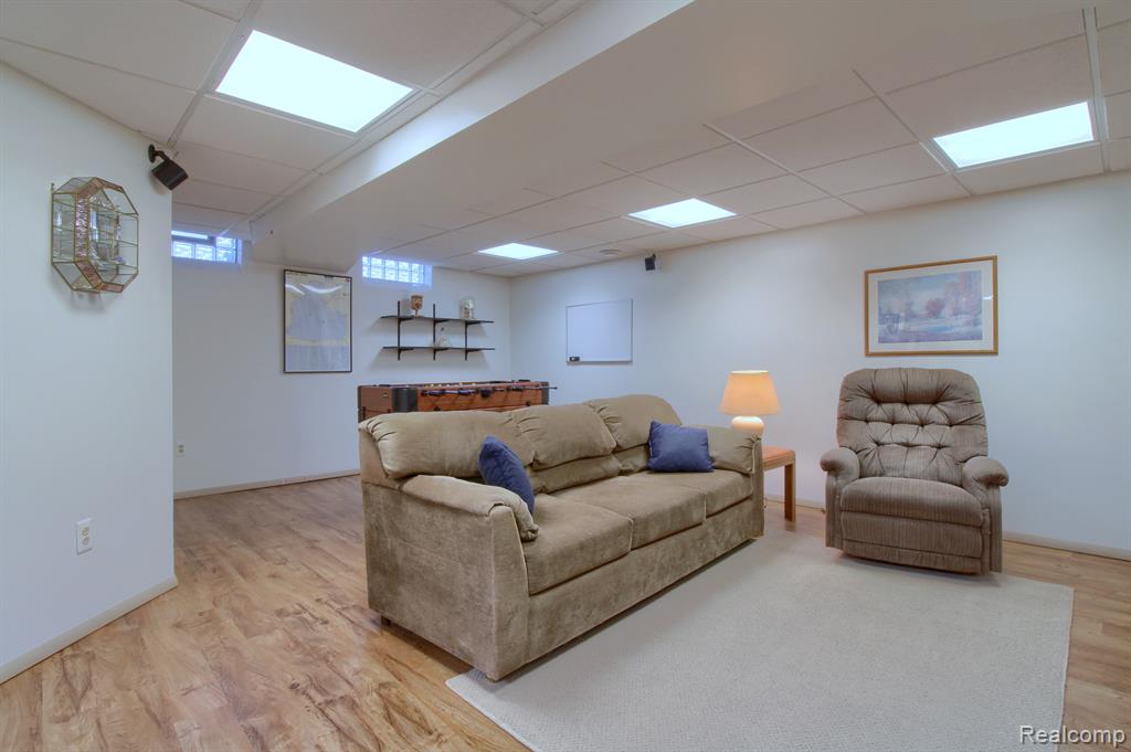 40184 LADENE Lane, Novi, MI — Photo 24