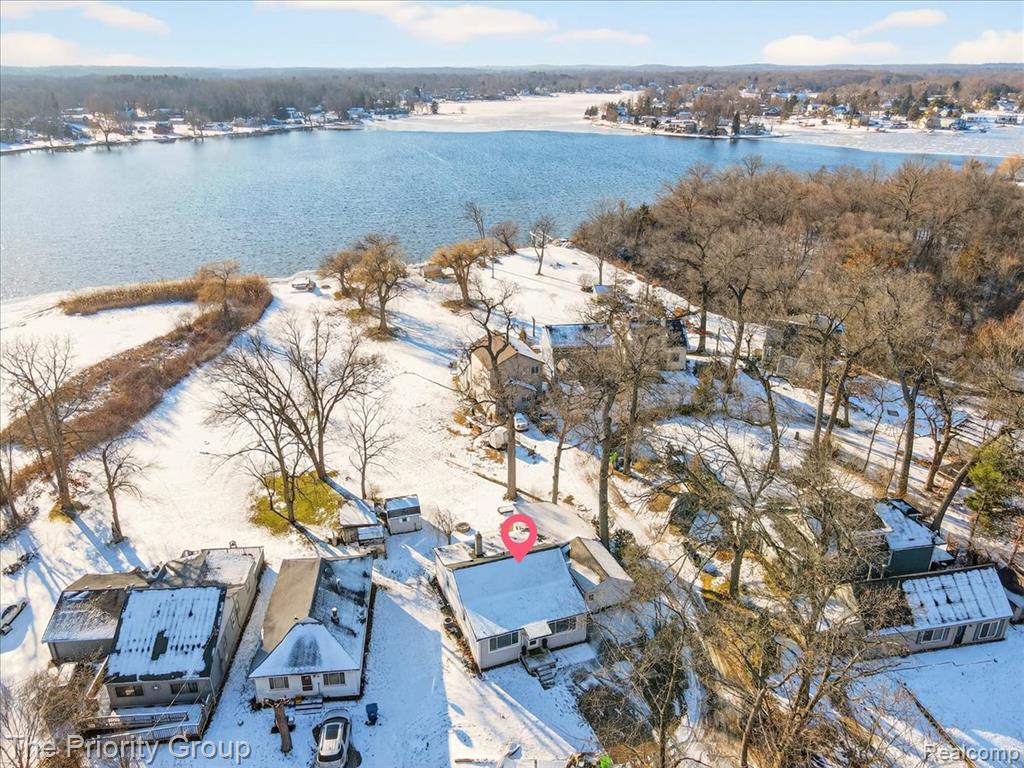 636 Lakeview Drive, White Lake, MI — Photo 52