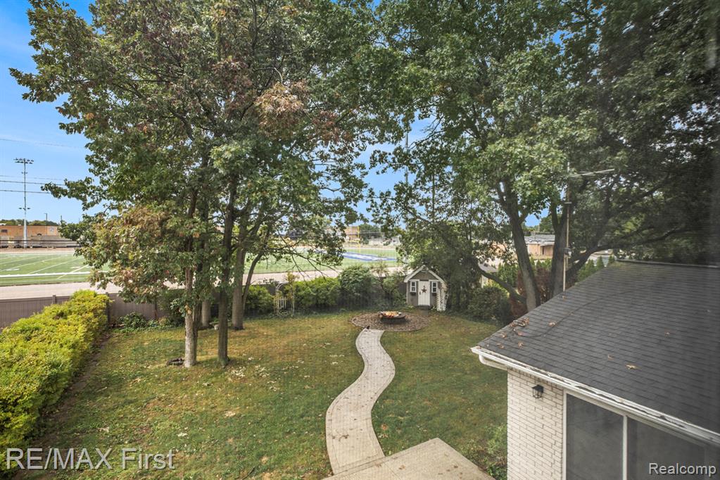 7184 Dur Moll Avenue, Shelby Twp, MI 48317 — Photo 33