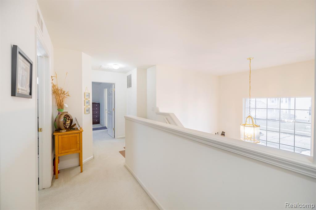 9884 HIGH MEADOW Drive, Ypsilanti, MI 48198 — Photo 22