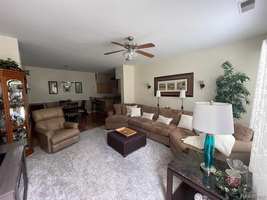 3484 KNEELAND Circle, Howell, MI 48843 — Photo 2