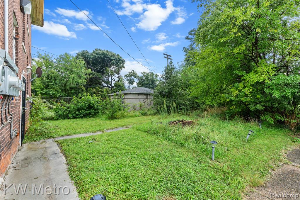 5183 PENNSYLVANIA Street, Detroit, MI 48213 — Photo 28