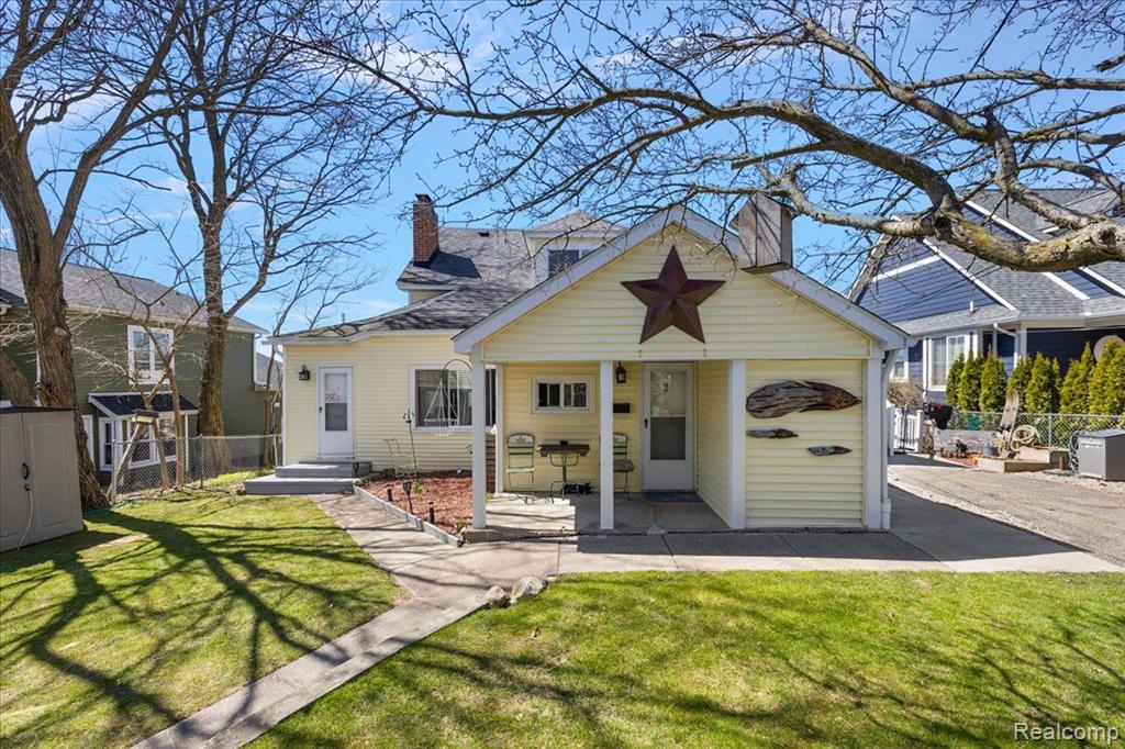 16 S NORTH SHORE Drive, Lake Orion, MI 48362 — Photo 3