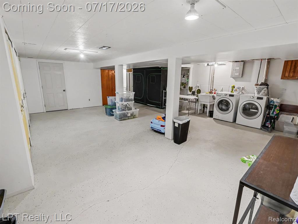 32205 John Hauk Street, Garden City, MI — Photo 14