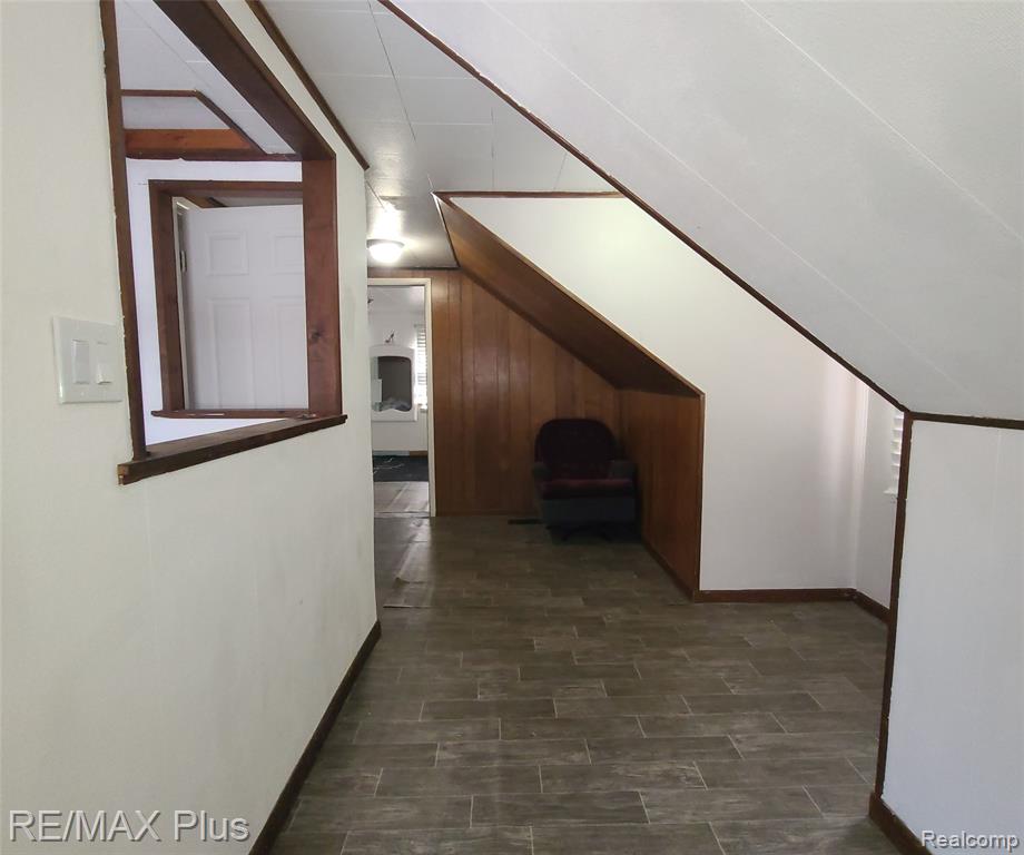 1062 Tremont Avenue, Flint, MI 48505 — Photo 16