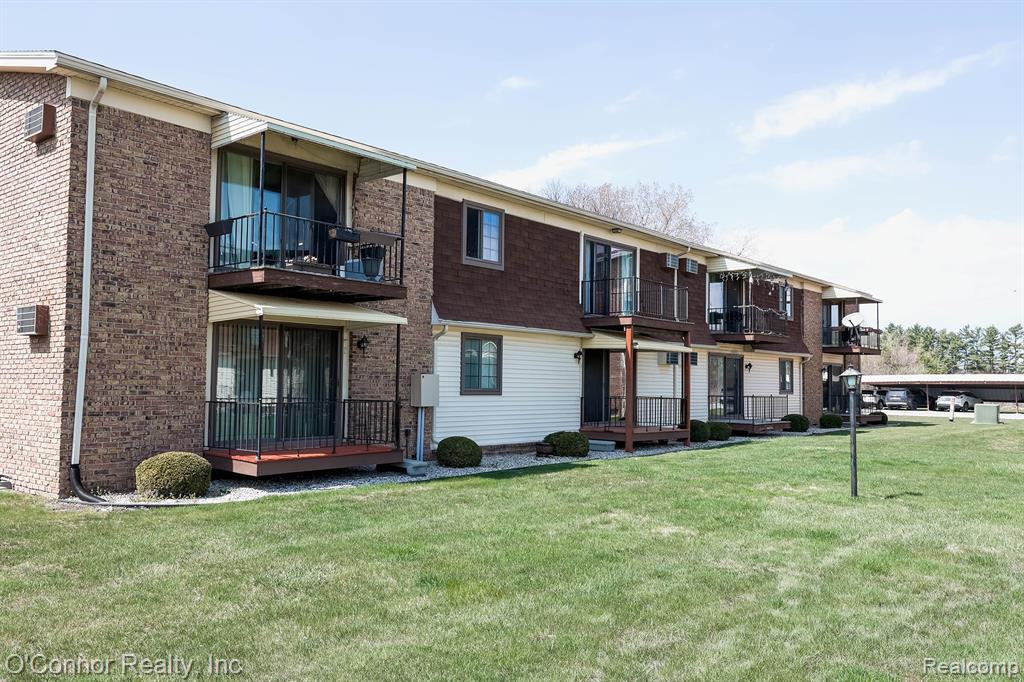1900 River Road, E 2, Marysville, MI 48040 — Photo 27