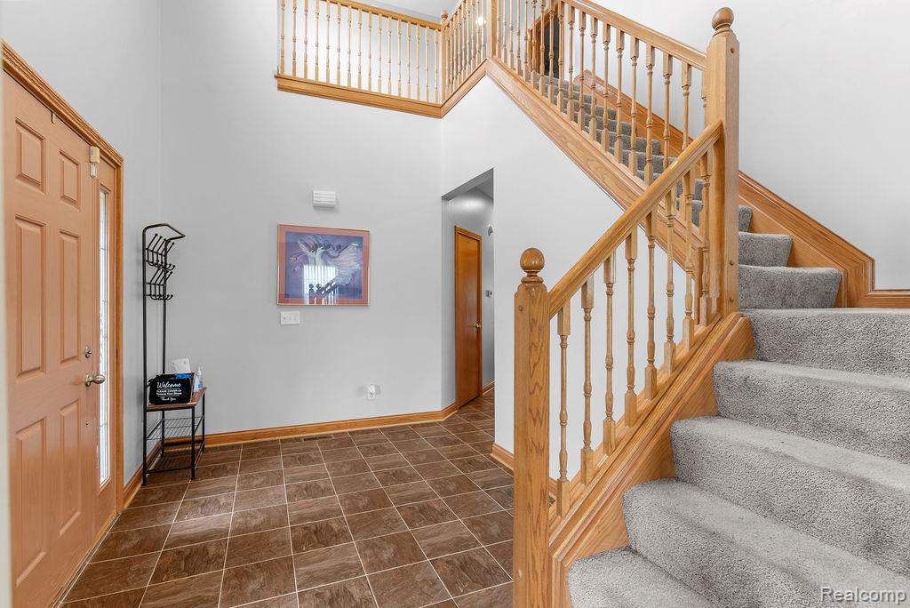 7190 Westminster Circle, Grand Blanc, MI 48439 — Photo 8